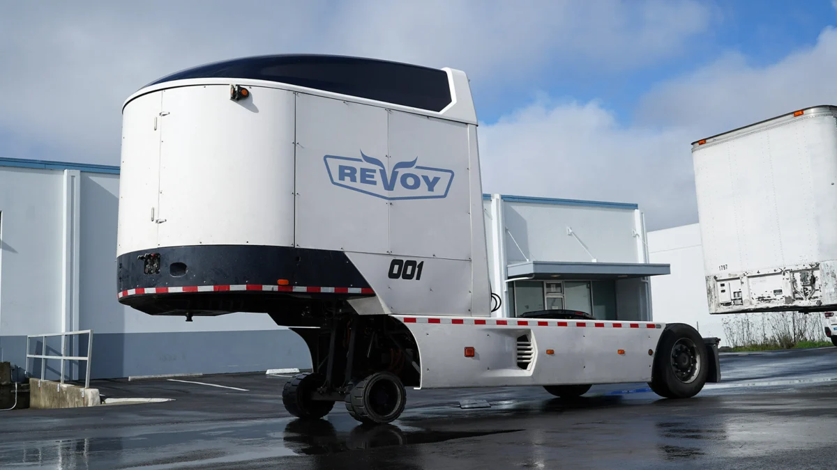 The "Pusher" Paradigm: Can Revoy’s Hybrid Module Electrify the Freight Industry?