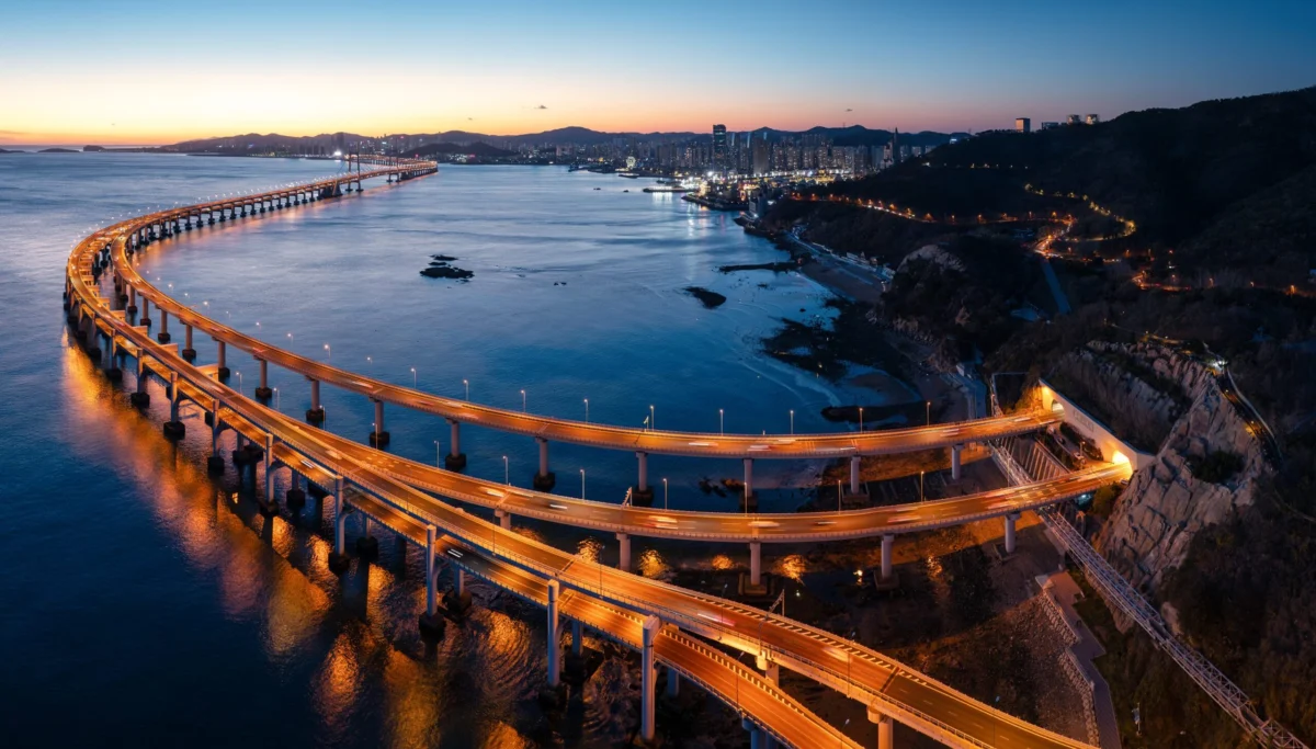 Beyond the Model: Why the Future of Enterprise AI Lies in the Engineering "Harness"