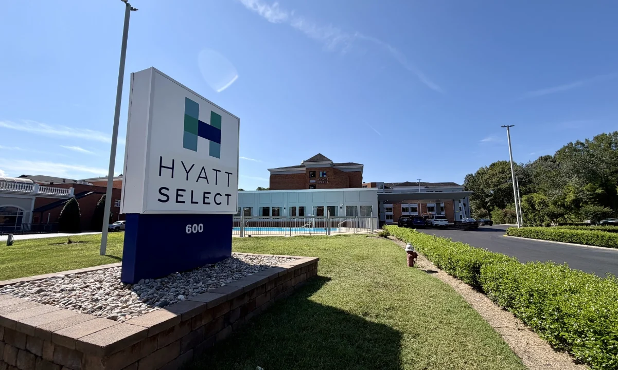 The Battle for "Select": Hyatt and Hilton Clash in High-Stakes Trademark Dispute